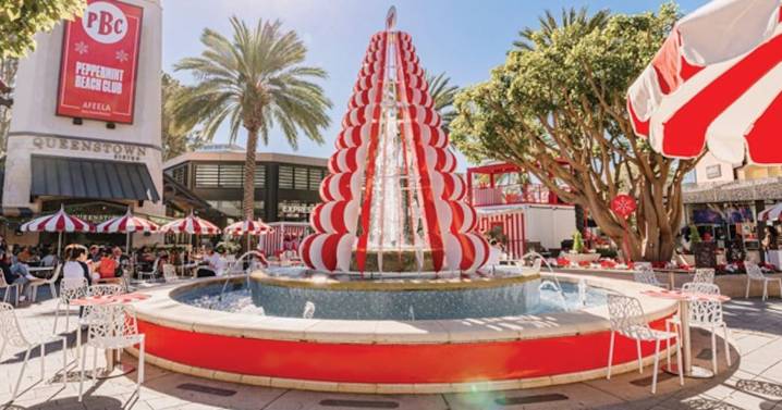 Abren nueva área navideña en Westfield UTC