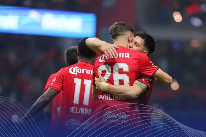 Toluca vence 2-0 al América en el Nemesio Diez