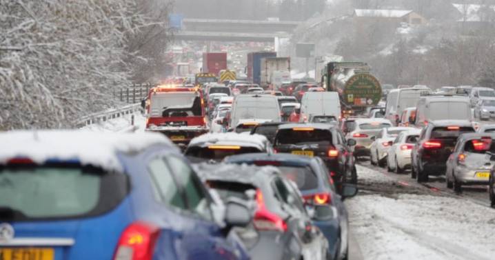 UK snow forecast as Met Office says 'one or more spells'