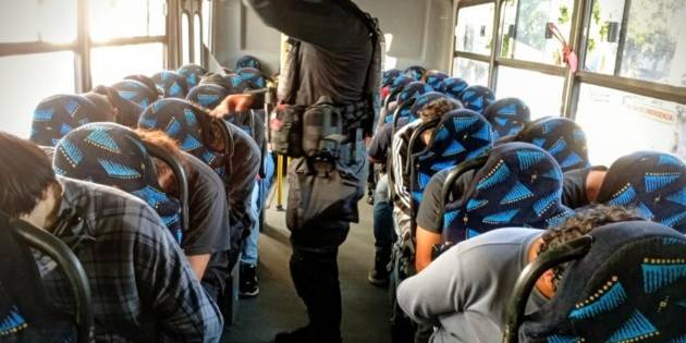 Trasladan a Puente Grande a 40 detenidos tras protestas