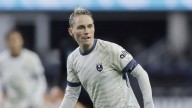 Jess Fishlock returns for another year with the Seattle Reign