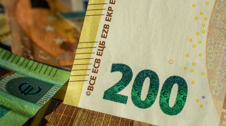 Euro hoy y euro blue: a cuánto cotizan este jueves 13 de noviembre