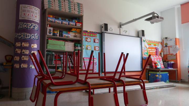 El castellano, la lengua olvidada en Cataluña: la Generalitat destina millones al catalán y nada a su promoción