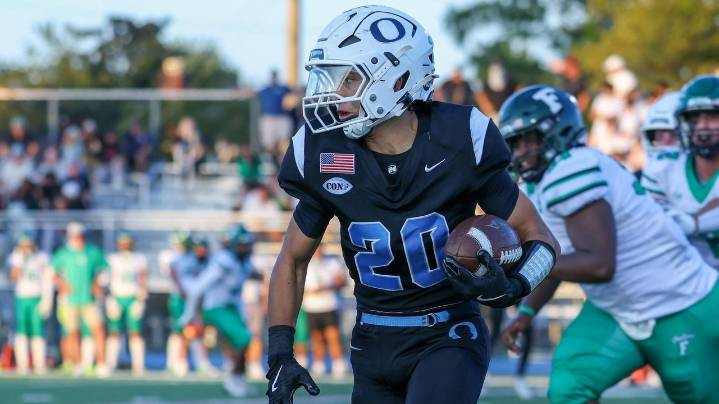 High school football roundup: Nassau quarterfinal playoff games