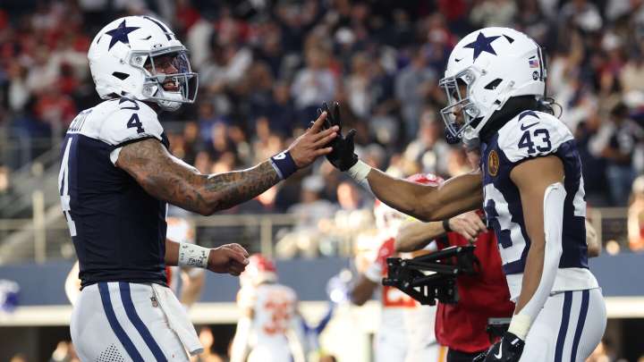 Cowboys take 31-21 lead late in the fourth quarter