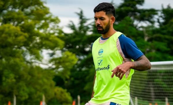 El plantel de Gimnasia retomó las prácticas en Estancia Chica y queda concentrado para recibir a Vélez