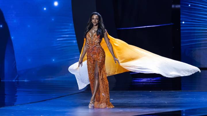 Miss Jamaica exits pageant on stretcher after falling off stage