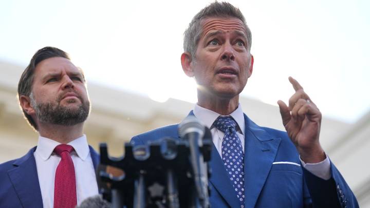 Transportation Secretary Sean Duffy warns of 'mass chaos' in skies if shutdown continues