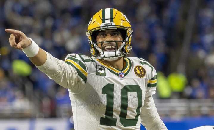 Jordan Love throws 4 TD passes, leads Packers over Lions