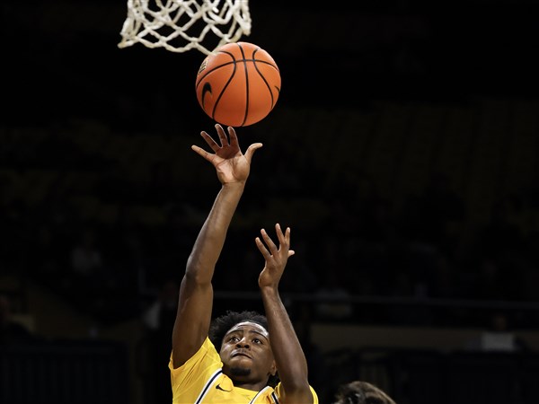 Kowalczyk secures 300th win as Toledo tops Troy in Coconut Hoops tournament