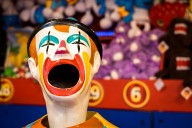 This weird foot doctor animatronic gives visitors the strangest surprise ever