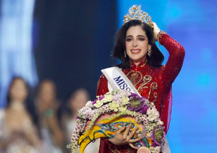 Fátima Bosch denuncia ataques en redes tras su triunfo en Miss Universo