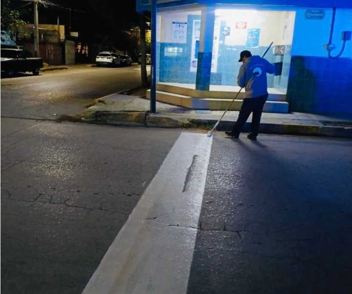 Da Seguridad Vial mantenimiento en pintura sobre las avenidas