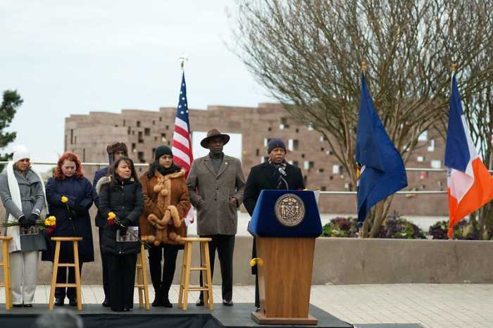 Mayor Adams joins Flight 587 families for annual memorial in Belle Harbor