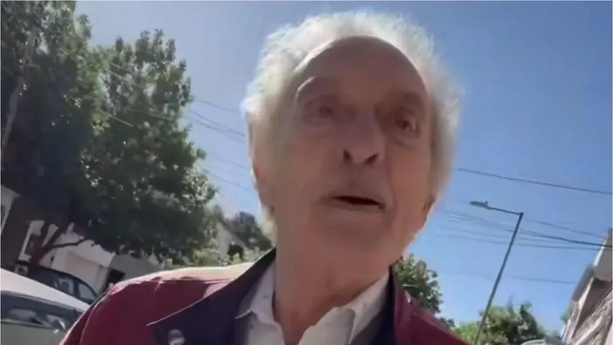 Un jubilado le pegó una trompada a una joven que le estacionó el auto en su salida de garaje