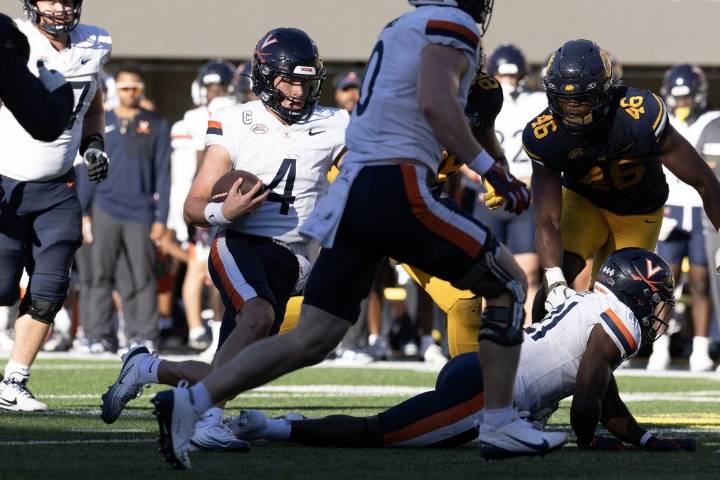 Deadspin | No. 14 Virginia vies to avoid 'distraction,' prepares for Wake Forest