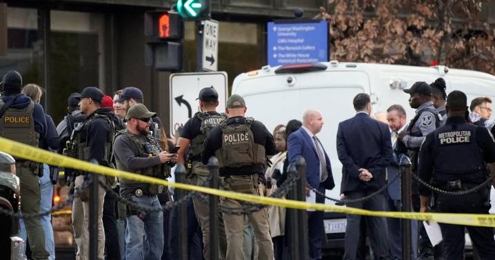 Two National Guard members shot near White House