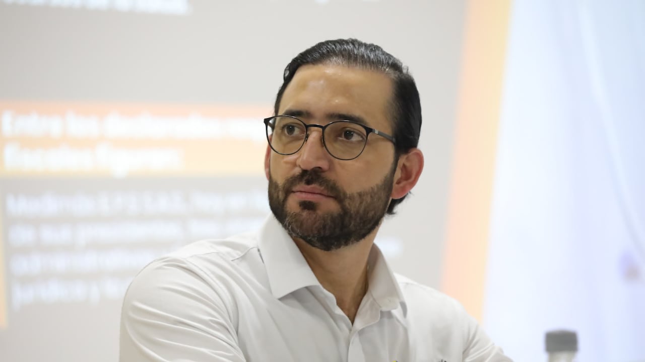 Vicecontralor Carlos Mario Zuluaga responde a denuncia que lo salpica con irregularidades en la SAE