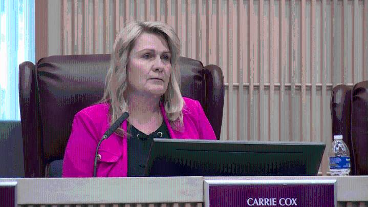 Henderson City Hall expected to meet to reprimand indicted councilwoman