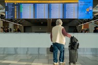 El cierre del Gobierno de Trump, el más largo en la historia de EE UU, afecta a más de 2.500 vuelos