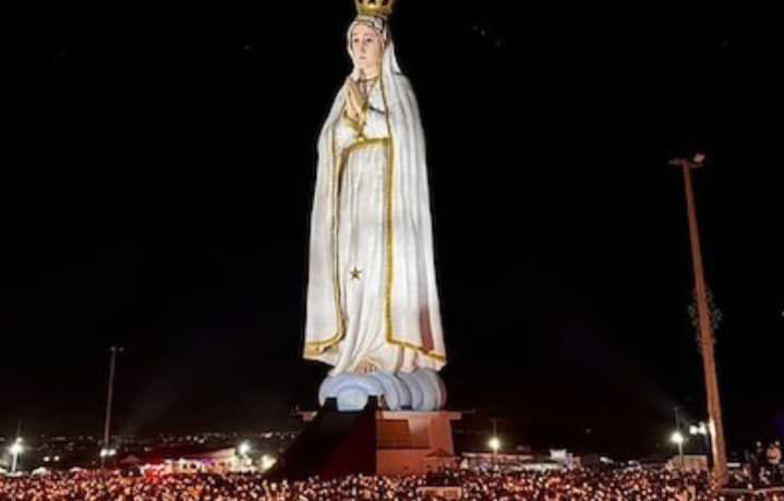 Brasil inaugura estatua de la Virgen que supera en altura al Cristo Redentor