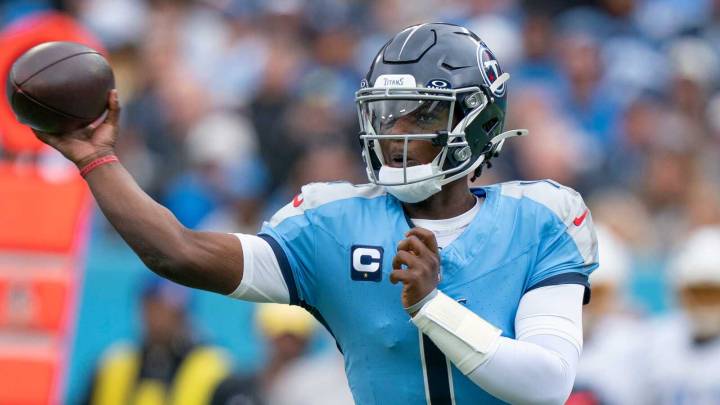 Titans’ trade deadline approach centered around two key players