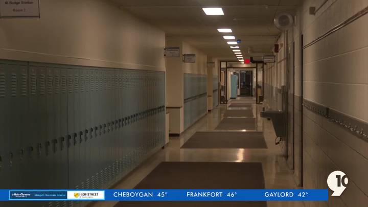 Chronic absenteeism declines as Michigan attendance rates improve