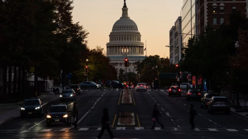 La unidad democrática se quiebra y allana el camino para la reapertura del Gobierno