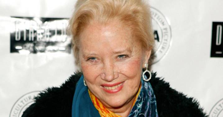 Sally Kirkland, stage and screen star who earned an Oscar nomination in 'Anna,' dies at age 84