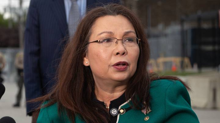 Duckworth staffer fired for impersonating attorney to help illegal alien