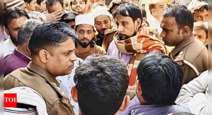 Red Fort blast: Victim’s wife stops funeral in Meerut, takes body back to Delhi after 5