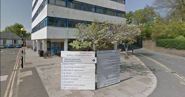 Scots psychiatric hospital staff found 'focussing' on their mobile phones rather than patients