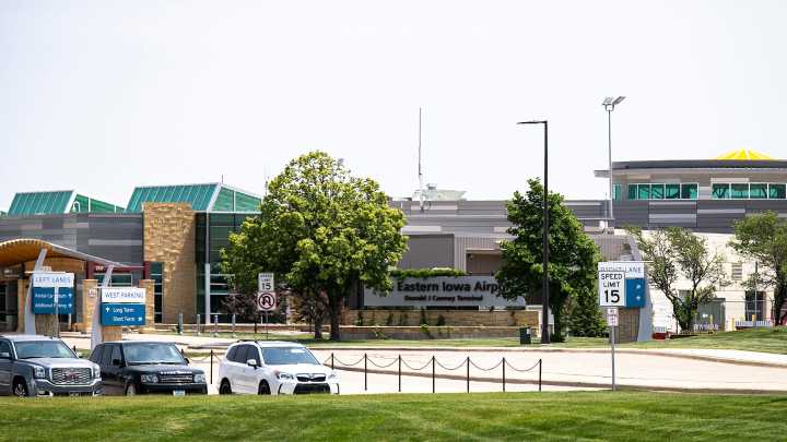 Will flight cancellations hit the Eastern Iowa Airport?