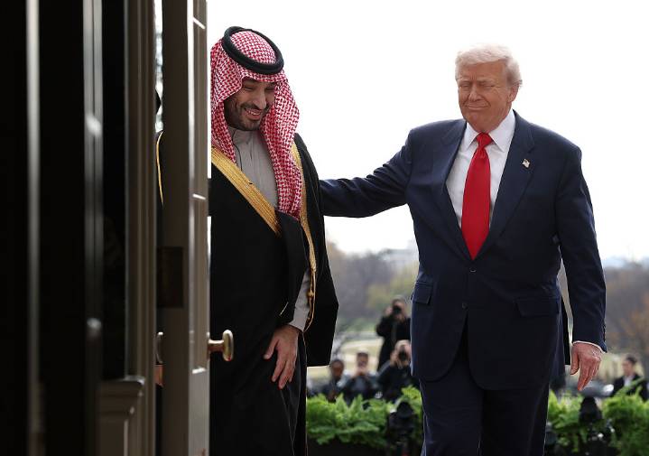 'Look At The XXXXL Diaper': Trump's 'SAVAGE' Dig at Biden In Front Of Saudi Crown Prince Takes a Turn When People Zero In On the Pad In His Pants