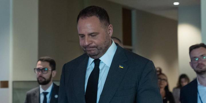 Dimite el jefe de la oficina de Zelenski después de que anticorrupción registrara su domicilio