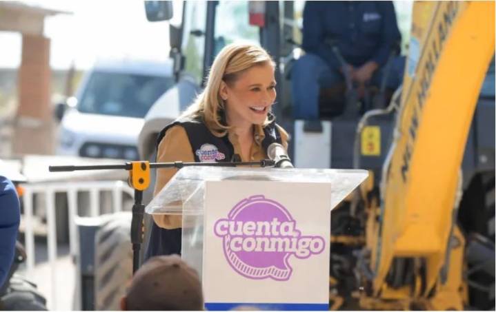 Maru Campos arranca la construcción de red de agua potable en colonia Vista Hermosa
