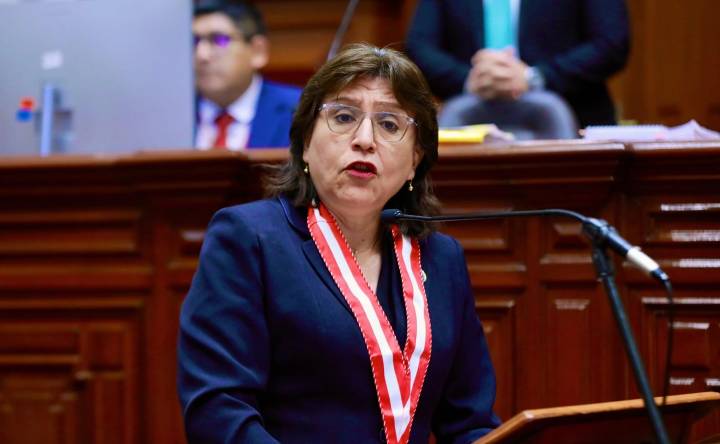 Delia Espinoza llega al Ministerio Público y acusa a la JNJ de desacato