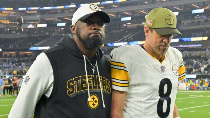 Does Steelers OC agree with Tomlin about Rodgers concerns?