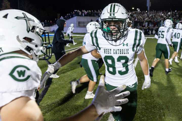 Overtime thriller headlines Grand Rapids-area district final football games
