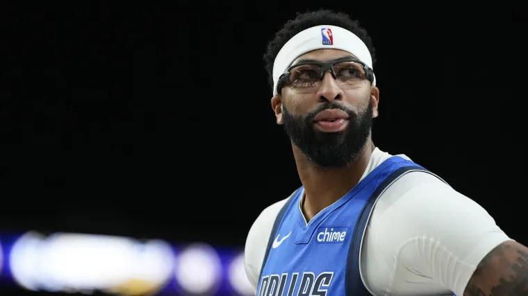 Are Clippers acquiring Anthony Davis? Fact-checking post about 6