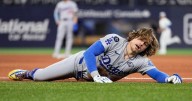 Kiké Hernández has elbow surgery and will miss World Baseball Classic