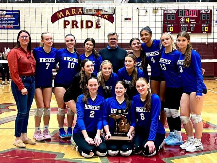 Lakeview earns very first district crown with win over Warren Woods