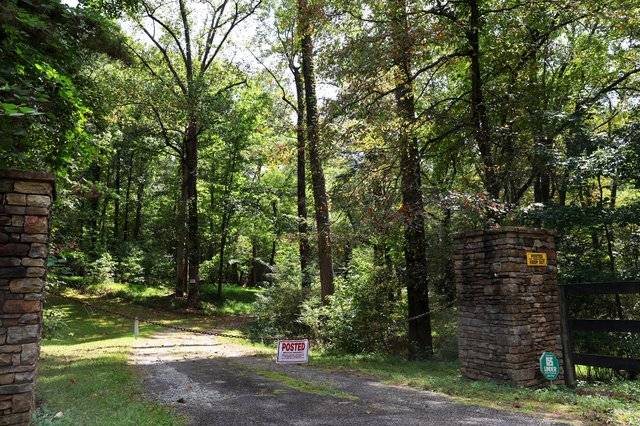 How a proposed 121-home development is moving forward in the approval process despite failing to submit a new site plan