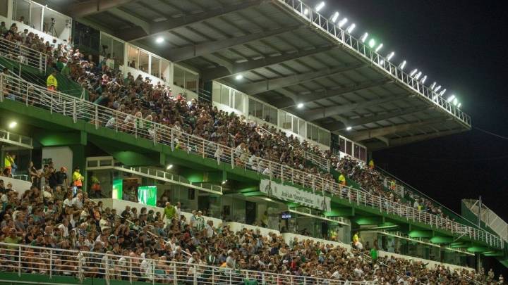 Cómo ver en vivo Banfield vs. Lanús por el Torneo Clausura