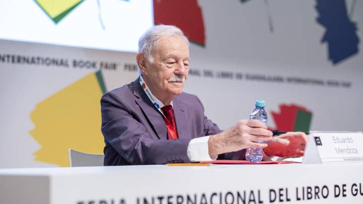 Eduardo Mendoza da paso a las nuevas generaciones: "Soy de los últimos de una época dorada"
