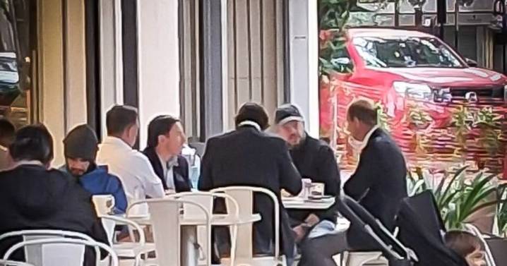 Kaiser se suma a reuniones con republicanos y jefe de campaña de Kast