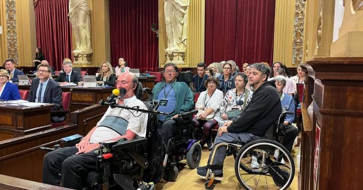 El Parlament valida por unanimidad el decreto del Govern para cumplir con los trabajadores de dependencia