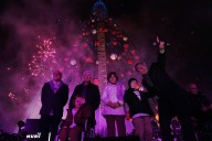 Richard Gere enciende el Gran Árbol de Navidad de Murcia: “Estas celebraciones sirven para que podamos recordar que somos seres de luz”