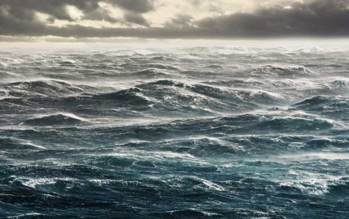 Mar picado y riesgo para embarcaciones prevalece en el Caribe