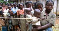 Global report warns that 412 million children live in extreme poverty